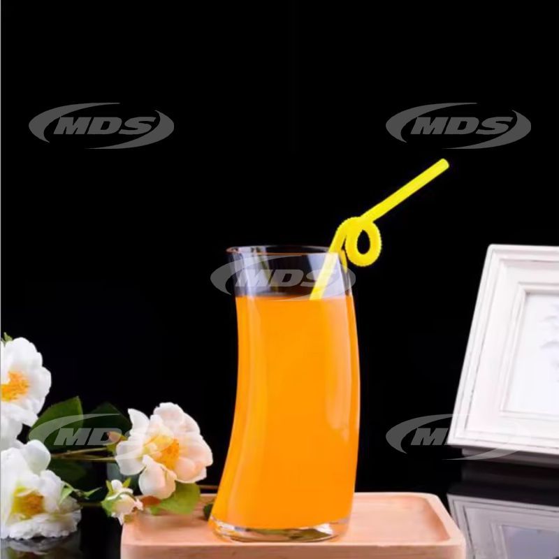 Factory wholesale creative glassware 500ml curved beverage beer juice glass cup