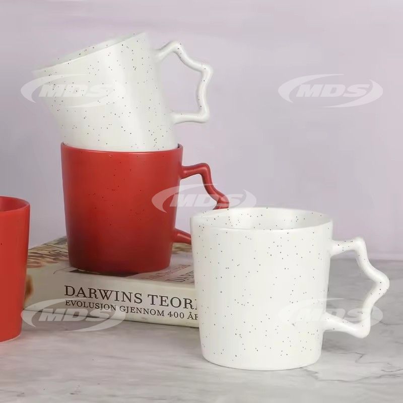 New products good quality red and white ceramic tea coffee mug with star handle