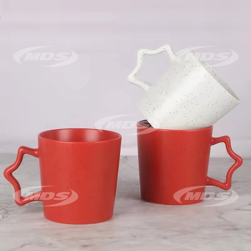 New products good quality red and white ceramic tea coffee mug with star handle