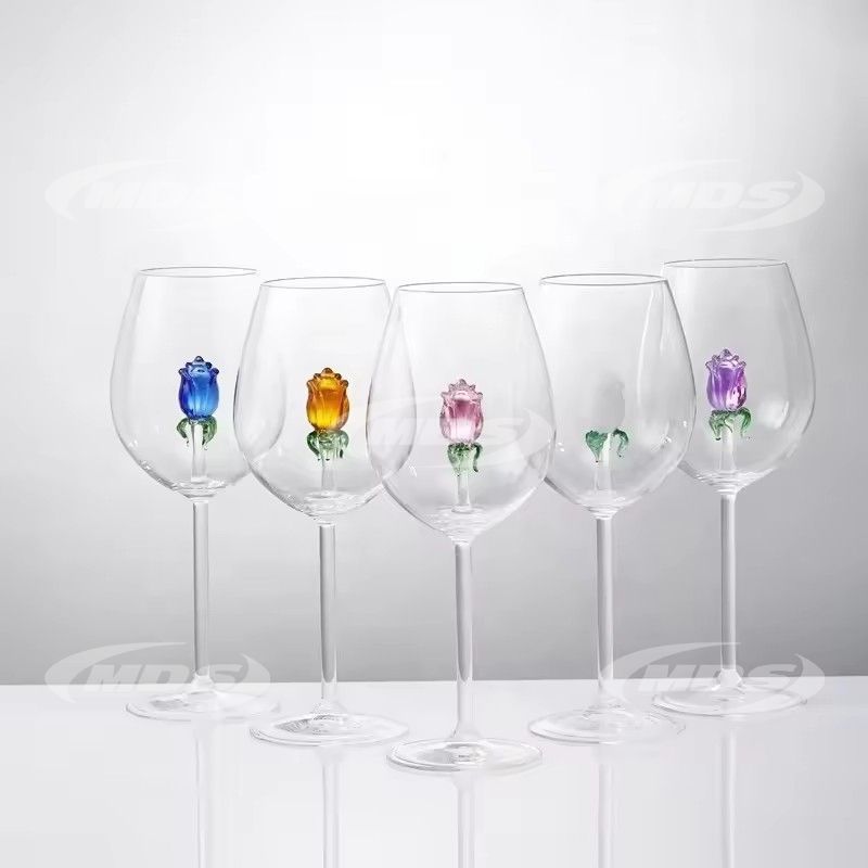 Creative rose thickened heat-resistant high borosilicate red wine glass