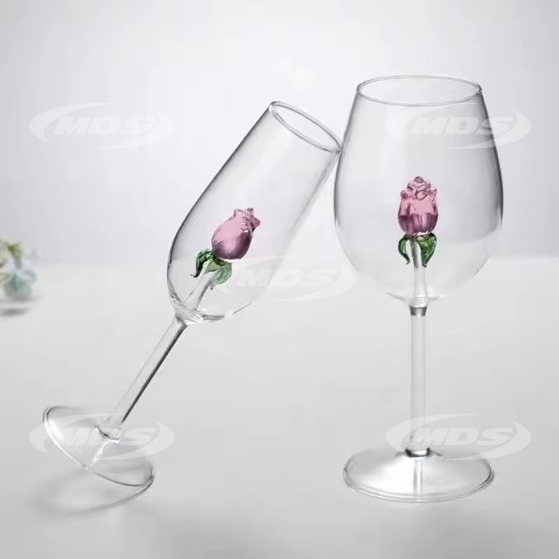 Creative rose thickened heat-resistant high borosilicate red wine glass