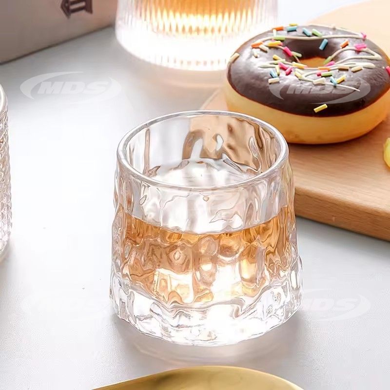 Creative Custom Logo Boxes Relief Decompression Embossed Crystal Whisky Glass Cup Rotating Whiskey Glasses Sets