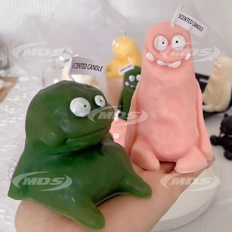 Handmade cartoon clay halloween monsters candles cute aromatherapy scented candle for home decoration