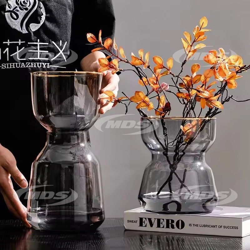 Creative Design Customized Colored Home Decoration Handmade Living Room Flower Plant Glass Vase