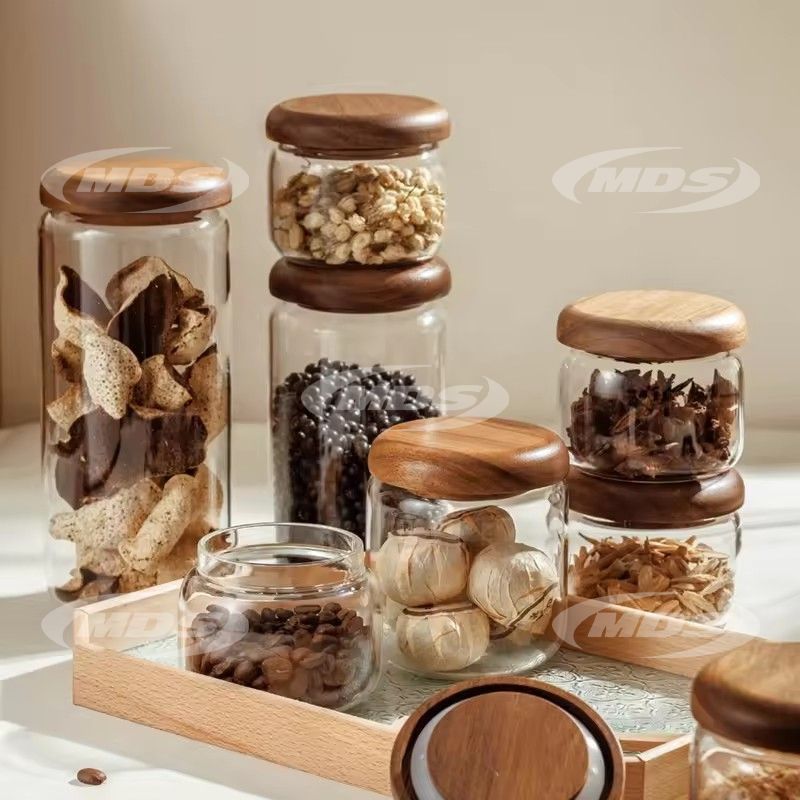 Top Grade high borosilicate glass storage jar with bamboo lid