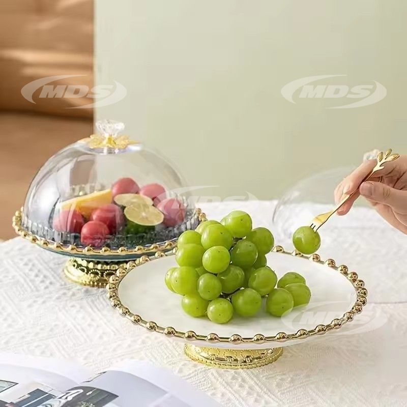 Wholesale Creative Luxury Good Quality Round Shape Fruit Plate Trap Golden Rim Ceramic Dessert Cake Plate Stand