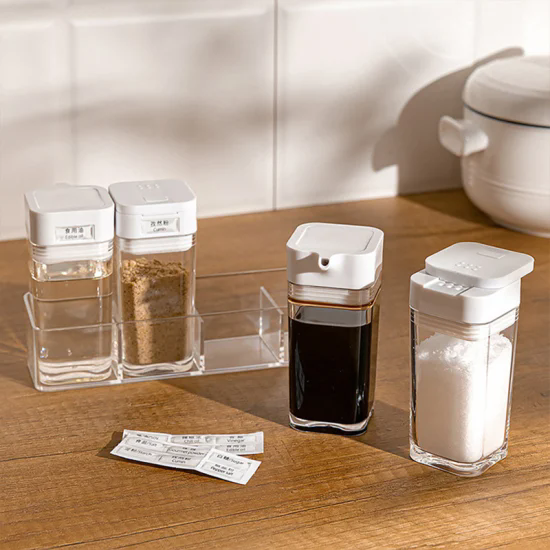 Kitchen Supplies Spice Oil Bottle Container Set Clear and Safe Sealed Lid Plastic Seasoning Bottle