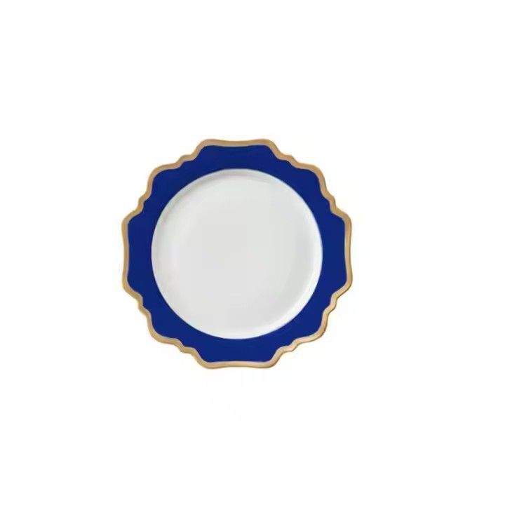 Hot sale hotel dinnerware set scalloped blue and white porcelain plate with gold rim