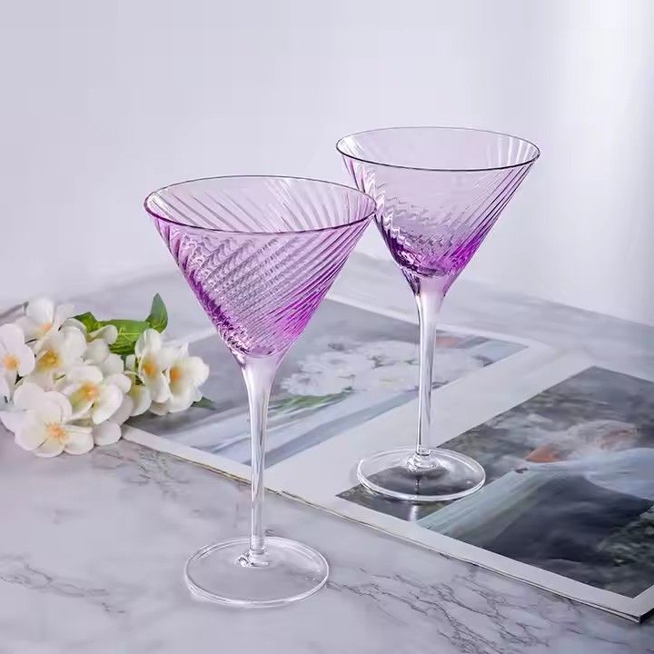 Lead-free glass wine glasses Martini home restaurant bar Purple color Cocktail wine glasses for wedding