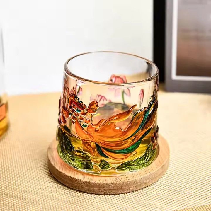 Wholesale Old Fashioned Rotating Whiskey Glass Tumbler Rock Glasses Whiskey Glass For Drinking Bar