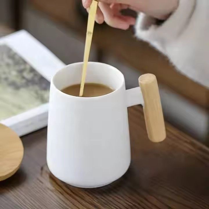 16oz white black ceramic drinkware bamboo lid and stir spoon wooden handle coffee mug