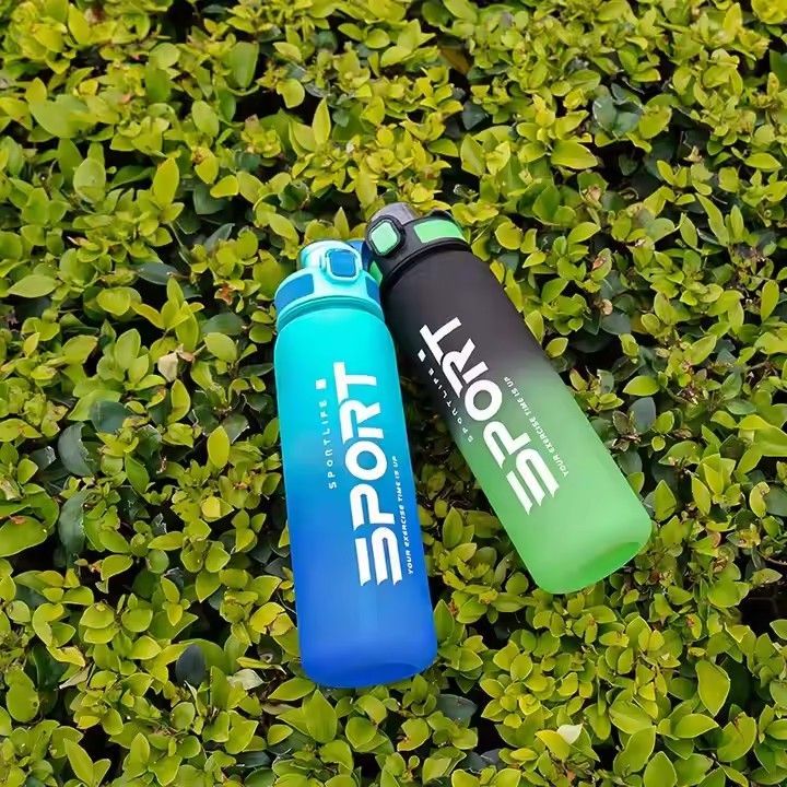 Fitness gym outdoor sport portable plastic water cup 1000ml gradient color bounce water bottle