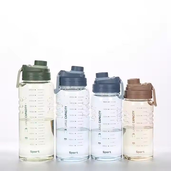 Outdoor portable plastic gallon water bottles with scale 2600ml 87oz direct drinking sports water bottle