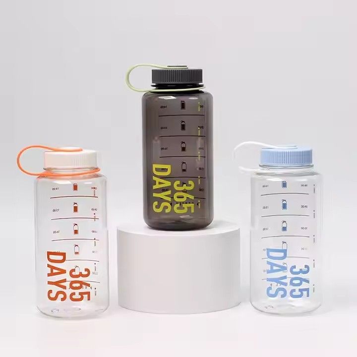 Gym plastic bottle tritan BPA free 1000ml motivational water bottle with time marker