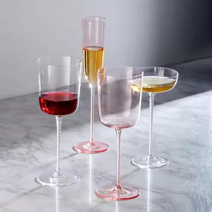 Hot Selling High Quality Goblets Wedding Party Hotel Wine Glass For Juice Drinking Designs Colored Glass Goblet Stem