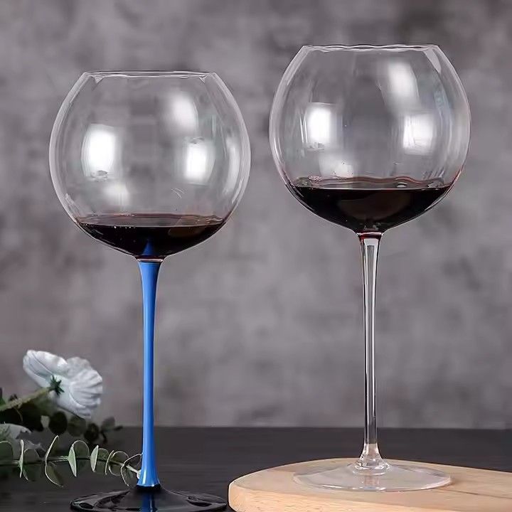 Wholesale vintage large capacity glass goblets red wine glass for restaurant birthday wedding