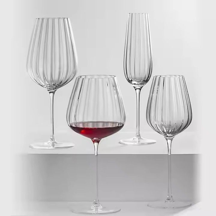 Wholesale Transparent New Style Modern Personalized Ribbed Wine Glass with Stripes