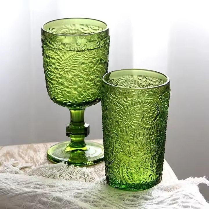 Wholesale Custom hand blown Vintage Embossed Green Colored Goblets red Wine glasses set for Wedding