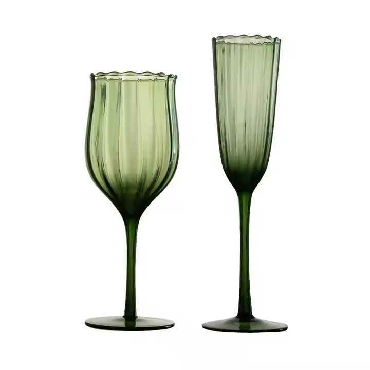 Wholesale Customized High Quality Fancy Unique Color Vintage Wine Glasses Set Crystal Goblet