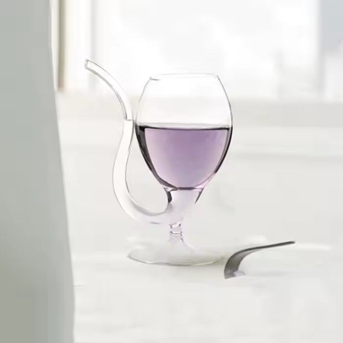 High borosilicate vampire red wine glass with drinking tube straw