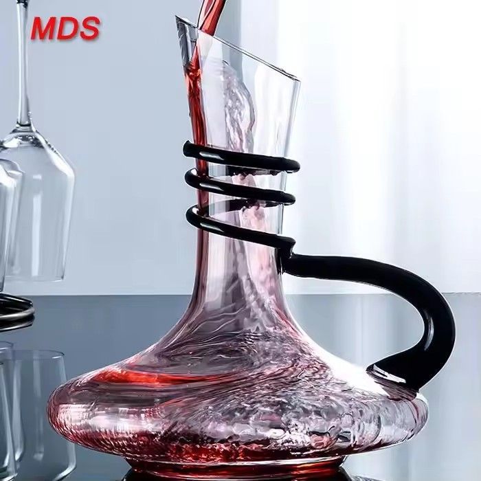 Hot sale custom logo crystal oblique wine decanter glass jug with black handle