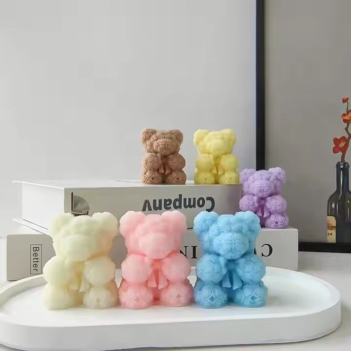 Wedding home decoration cute bear shaped paraffin beeswax soy wax candles scented candle with gift box