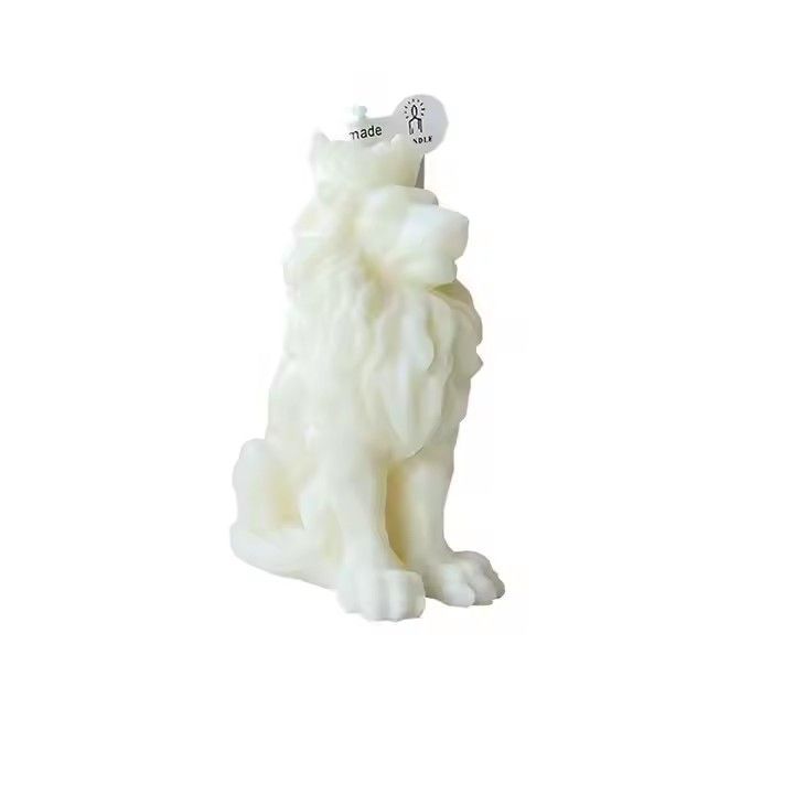 Wholesale handmade lion king shaped scented candle luxury art smokeless cake candle and party supplies