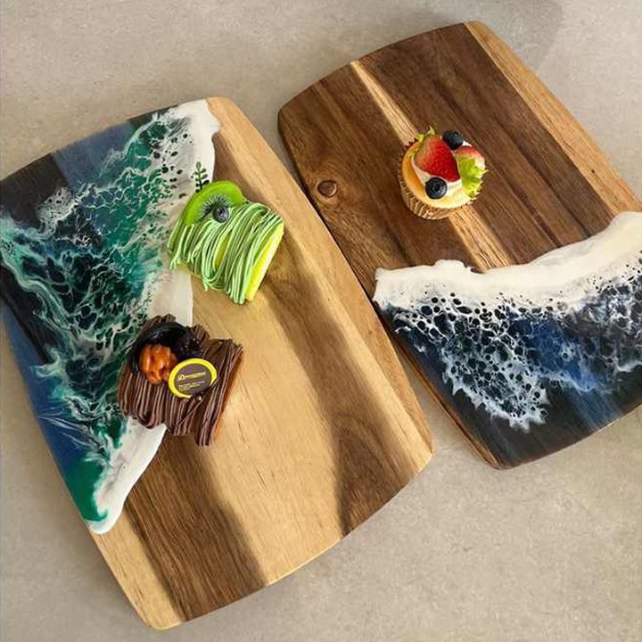 Custom acacia wood kitchen serving board popular friendly sea ocean wave resin cutting charcuterie board