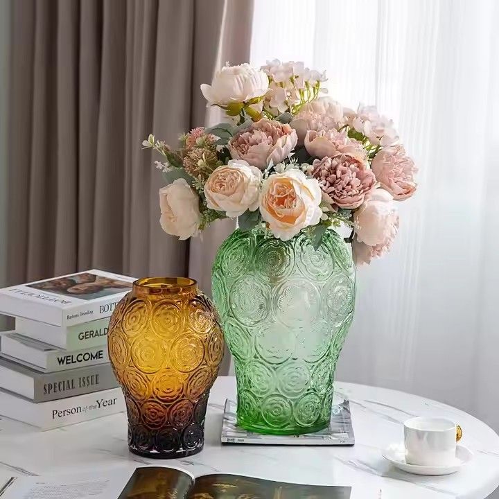 Hot sale Nordic creative light luxury transparent vase high-end sense of net red water flower arrangement glass vase