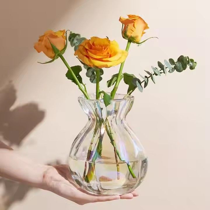 Transparent Decorative Vases and Home Furnishings French Waisted Glass Vase with Flower Arrangement in The Living Room