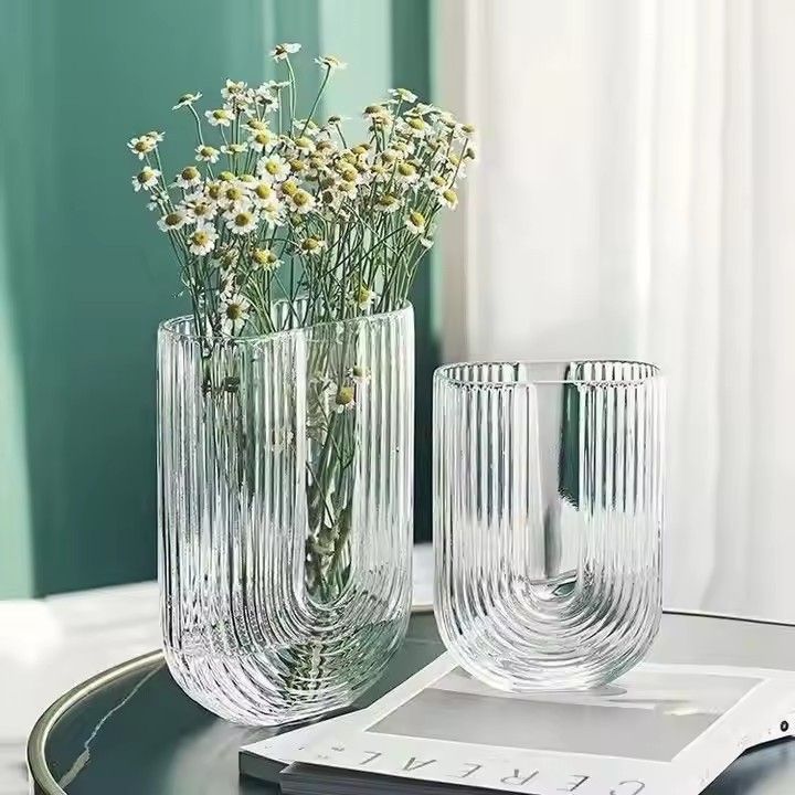 Wholesale Centerpiece Glass Decorative Colored Clear Glass Flower Vase Luxury Vases for Home Decoration