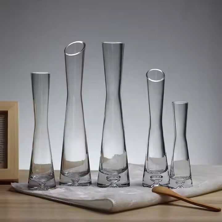 Hand Made Glass Vase Clear Blown Single Stem Vases for Home and Office Decoration