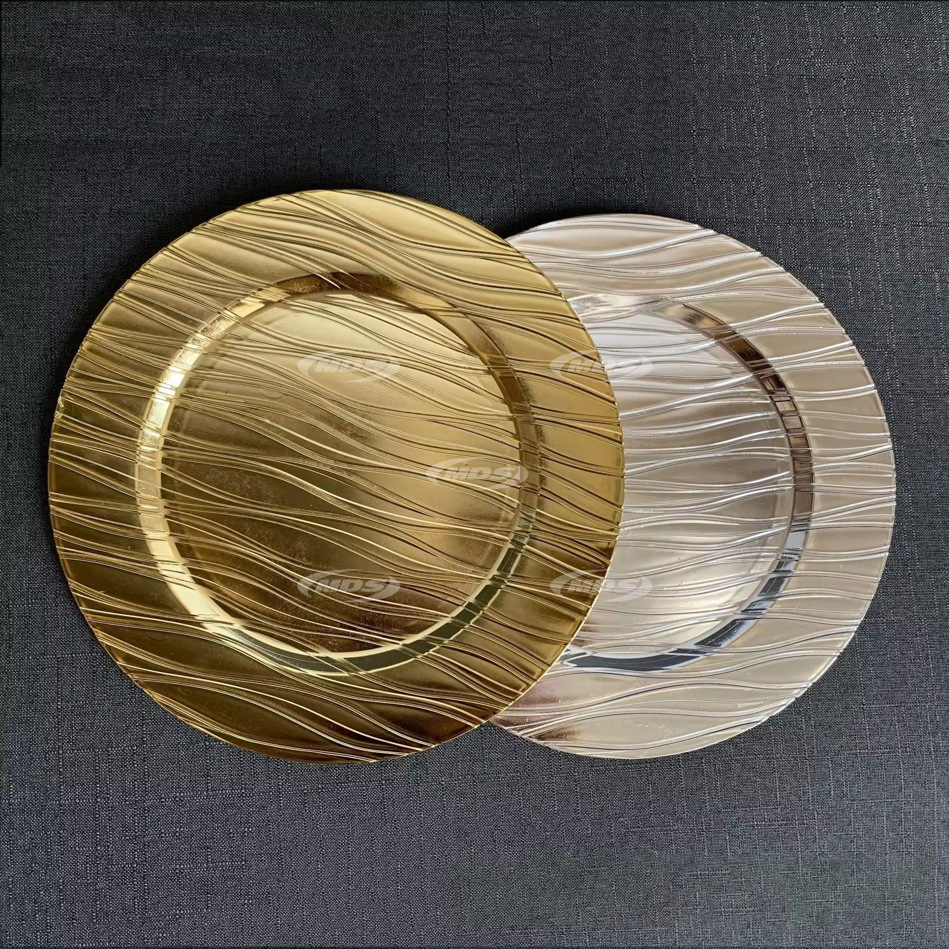 Wedding Party Supplies Decorations Reusable 13 Inch Water Ripple Electroplating Gold Plastic Charger Plate