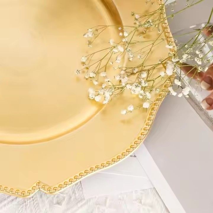 New Arrival Gold Rim Plastic Charger Plates Wedding Decoration Beaded Bulk