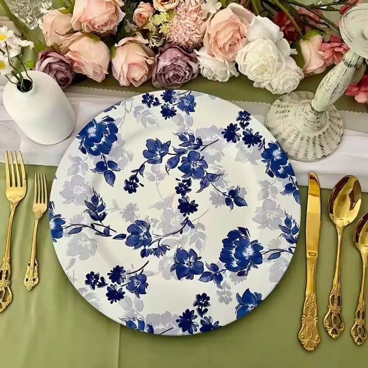 Traditional Chinese Blue-and-White Decal Design Sustainable Round Plastic Dinner Plate With Charger Plate for Weddings