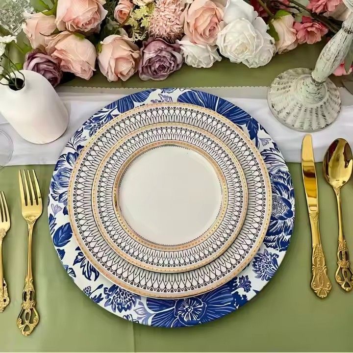 13 Inches Wedding White Plates Wholesale Restaurant Party Charger Plates Antique Dinnerware Set for Wedding Decoration