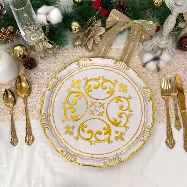 New European Style Golden Green Luxury 13 Inch Plastic Plate Wedding Event Party Dining Room Charger Plate