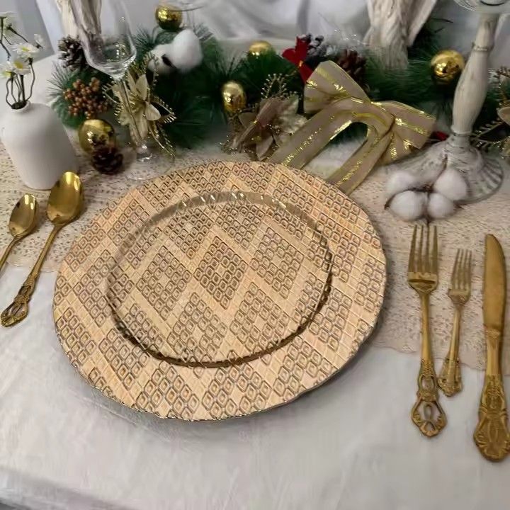 Factory Irregular Wedding Event Party Dining Room 13 Inch Plastic Plate Gold Geometry Grid Shape Charger Plate