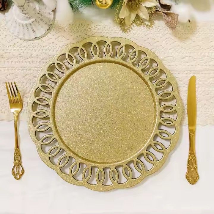 New Arrival 13 Inch Charger Dinner Plates With Gold Rim for Wedding Decoration Plastic Charger Plates