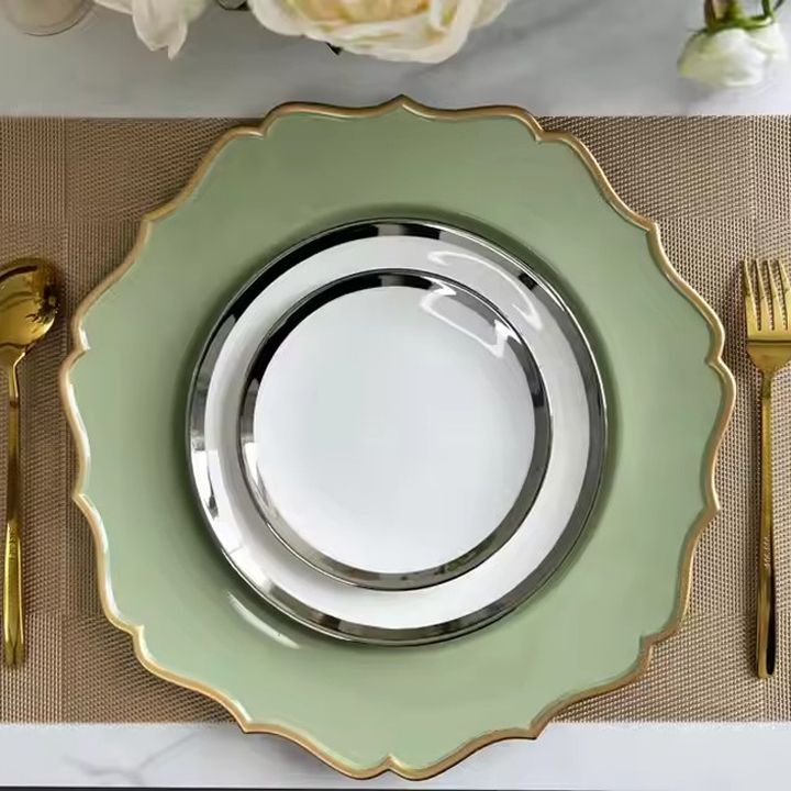 Customized Green Plastic Charger Plate Unique Luxury Design for Weddings Sustainable Wedding Event Dinner Dishes