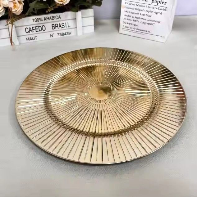 Wholesale Cheap Gold Plastic Under Plate Wedding Restaurant Charger Plate