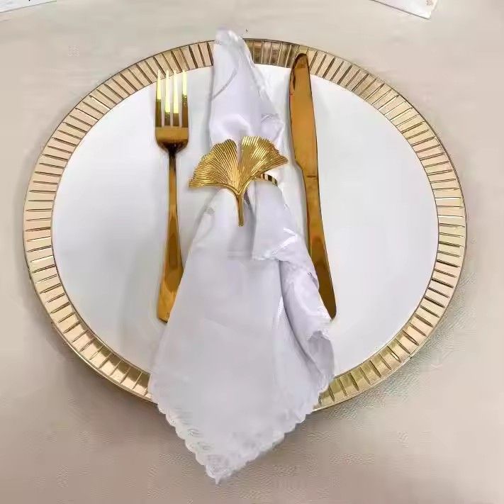 Wholesale Cheap Gold Plastic Under Plate Wedding Restaurant Charger Plate